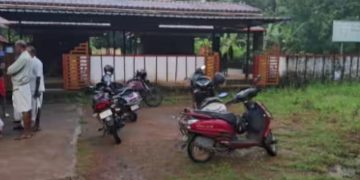 ചാവക്കാട് പുന്ന അയ്യപ്പ സുബ്രഹ്മണ്യ ക്ഷേത്രത്തിൽ കവർച്ച; 6 സ്വർണവും വെളള്ളിയും പണവും കവർന്നു; അന്വേഷണം