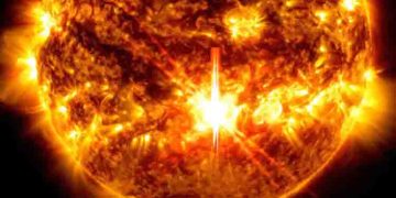 പവര്‍ഗ്രിഡുകള്‍ക്ക് ഭീഷണി, വൈദ്യുതിബന്ധം തകരാറിലായേക്കാം; സൗരകൊടുങ്കാറ്റിനെ തുടര്‍ന്ന് ആശങ്കയില്‍ അമേരിക്ക