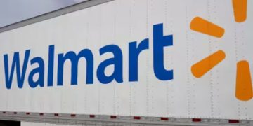 വാക്ക്-ഇൻ ഓവനിൽ കുടുങ്ങി മരിച്ച 19 -കാരിയുടെ കുടുംബത്തിനായി മണിക്കൂറുകള്‍ കൊണ്ട് ശേഖരിച്ചത് ഒരു കോടി രൂപ