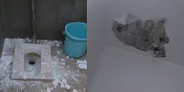 ആലപ്പുഴ പിഡബ്ല്യുഡി റസ്റ്റ്‌ ഹൗസിലെ ശുചിമുറിയിലെ കോൺക്രീറ്റ് സീലിംഗ് ഇളകി വീണു