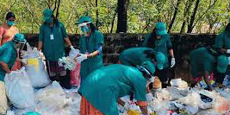 അജൈവ മാലിന്യം ശേഖരിക്കുന്നതിന് ഹരിത കര്മസേനയ്ക്ക് യൂസര് ഫീ ഉയര്ത്താന് അനുമതി