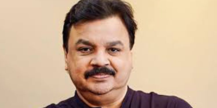 ഇടവേള ബാബുവിനെതിരായ ബലാത്സംഗ കേസില് കേസ് ഡയറി ഹാജരാക്കാന് പോലീസിന് ഹൈക്കോടതിയുടെ നിര്ദേശം