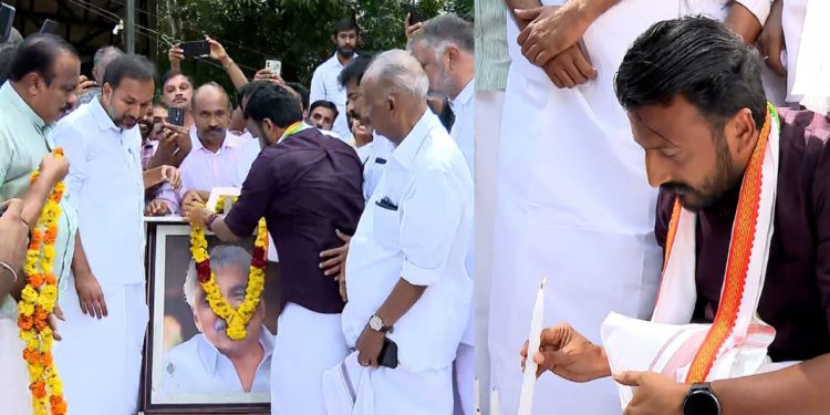 ഉമ്മൻചാണ്ടിയുടെ കല്ലറയിലെത്തി പുഷ്പാർച്ചന നടത്തി  രാഹുൽ മാങ്കൂട്ടത്തിൽ