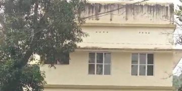 പൂവച്ചല്‍ ഹയര്‍ സെക്കന്‍ഡറി സ്‌കൂളില്‍ വിദ്യാര്‍ത്ഥികള്‍ തമ്മിലെ കയ്യാങ്കളിയില്‍ പ്രിന്‍സിപ്പാളിന് മര്‍ദ്ദനം