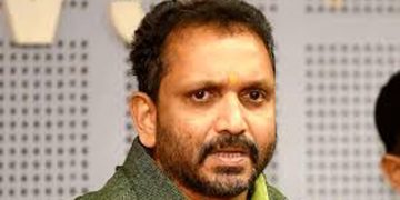 കോണ്‍ഗ്രസില്‍ ചേരുന്ന പ്രാദേശിക നേതാക്കള്‍ക്ക് പോലും പാണക്കാട് തങ്ങളെ കണ്ട് അനുഗ്രഹം വാങ്ങേണ്ട സ്ഥിതിയെന്ന് പരിഹസിച്ച് ബിജെപി സംസ്ഥാന അധ്യക്ഷന്‍ കെ സുരേന്ദ്രന്‍