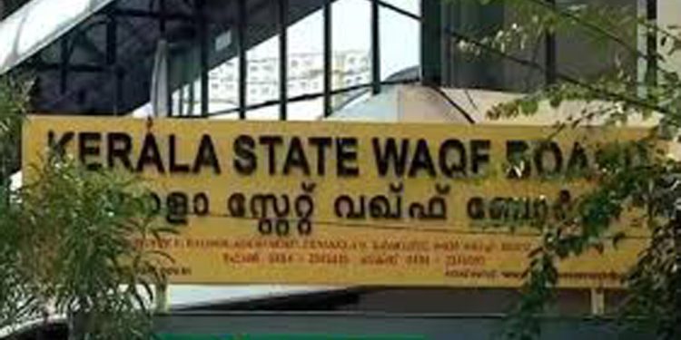 മുനമ്പത്ത് നോട്ടീസ് അയച്ചത് 12 ബിസിനസുകാർക്ക് മാത്രമെന്ന് വഖഫ് ബോർഡ് ചെയർമാൻ എം കെ സക്കീർ