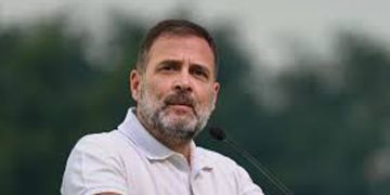 സവർക്കർക്കെതിരെ ‘അപകീർത്തി’ പരാമർശം ; രാഹുൽ ഗാന്ധിക്ക് ലഖ്‌നൗ കോടതിയുടെ സമൻസ്