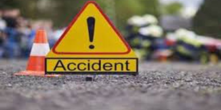 കാഞ്ഞങ്ങാട് പടന്നക്കാട് ദേശീയപാതയില് കെഎസ്ആര്ടിസി ബസും കാറും കൂട്ടിയിടിച്ച് കാറിലുണ്ടായിരുന്ന രണ്ട് കുട്ടികള് മരിച്ചു