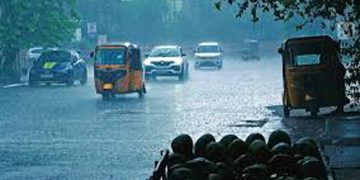 സംസ്ഥാനത്ത് മഴ കനക്കും ; നാളെ മൂന്ന് ജില്ലകളിൽ ഓറഞ്ച് അലേർട്ട്