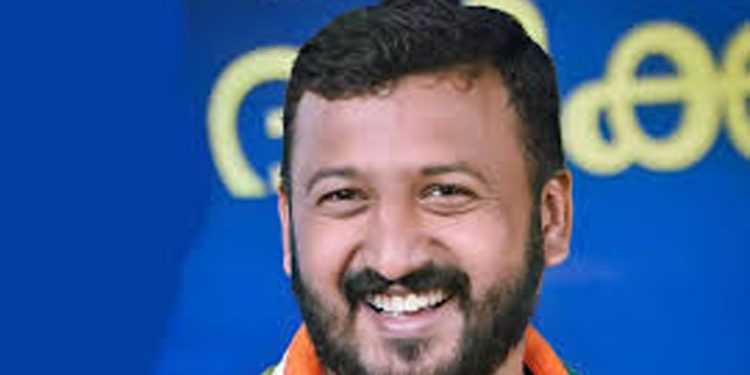 നീല ട്രോളി ആരോപണങ്ങളില് മറുപടിയുമായി രാഹുല് മാങ്കൂട്ടത്തില്