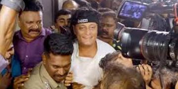 ലൈംഗികാധിക്ഷേപ കേസ് ;  ഹൈക്കോടതിയെ സമീപിക്കാൻ ബോബി ചെമ്മണ്ണൂർ