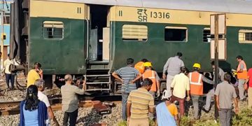 തമിഴ്നാട് വില്ലുപുരത്ത് പാസഞ്ചർ ട്രെയിൻ പാളം തെറ്റി ; ആളപായമില്ല