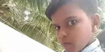 മസാജ് യന്ത്രം പ്രവര്‍ത്തിപ്പിക്കുന്നതിനിടെ ഷോക്കേറ്റ് വിദ്യാര്‍ത്ഥി മരിച്ചു