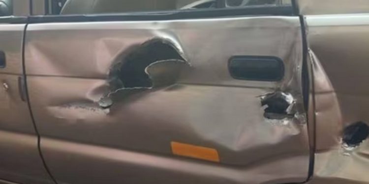 ഷൂട്ടിംഗ് സംഘം സഞ്ചരിച്ച കാറിന് നേരെ കാട്ടാന ആക്രമണം