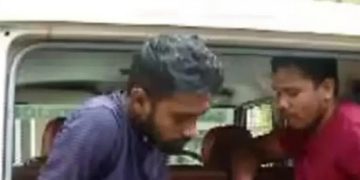 സ്വര്‍ണക്കട്ടിയെന്ന് തെറ്റിദ്ധരിപ്പിച്ച് സ്വര്‍ണ വ്യാപാരയില്‍ നിന്ന് പണം തട്ടിയ കേസില്‍ രണ്ട് പേര്‍ കോഴിക്കോട് പിടിയില്‍