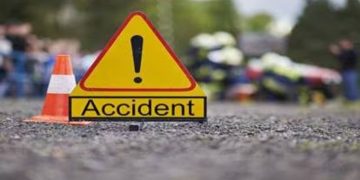 മൂന്നാര്‍ എക്കോ പോയിന്റില്‍ വിനോദസഞ്ചാരികള്‍ സഞ്ചരിച്ച ബസ് മറിഞ്ഞ് രണ്ടുപേര്‍ മരിച്ചു