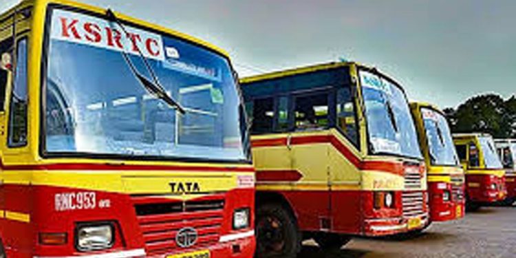 പണിമുടക്ക് ദിവസം കെഎസ്ആർടിസി ബസുകൾ നശിപ്പിച്ച സംഭവത്തിൽ ജീവനക്കാർ അറസ്റ്റിൽ