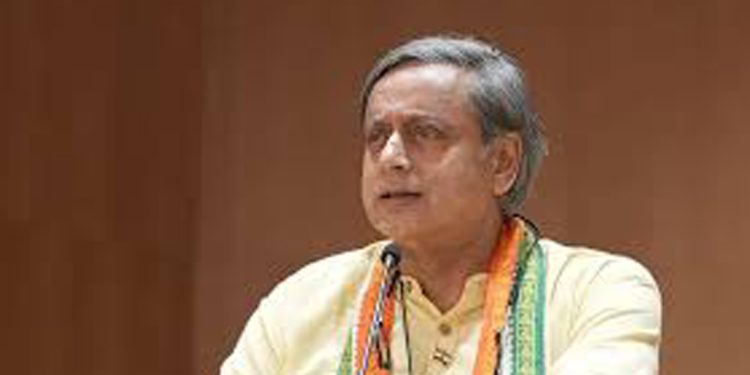 പാർട്ടിക്ക് എന്റെ സേവനങ്ങൾ വേണ്ടെങ്കിൽ എനിക്ക് മുന്നിൽ മറ്റ് വഴികളുണ്ടെന്ന് ശശി തരൂർ