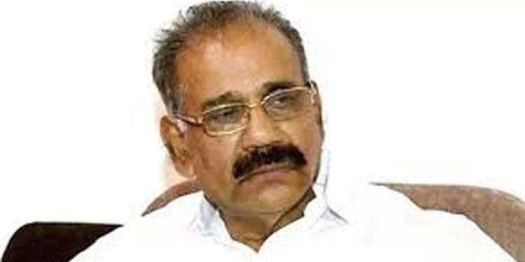 മണക്കുളങ്ങര ക്ഷേത്രത്തിൽ ആനയിടഞ്ഞുണ്ടായ അപകടത്തിൽ നിയമ നടപടിയുമായി മുന്നോട്ടെന്ന് വനംമന്ത്രി എ കെ ശശീന്ദ്രൻ