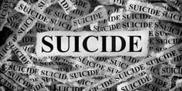 തൃശൂർ എയ്യാലിൽ ആത്മഹത്യക്ക് ശ്രമിച്ച പത്താം ക്ലാസ് വിദ്യാർത്ഥിനി മരിച്ചു