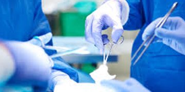 സര്‍ജിക്കല്‍ മോപ് ഗർഭപാത്രത്തിനുള്ളിൽ വെച്ചു തുന്നിയ സംഭവം ; ഡോക്ടർക്ക് 3 ലക്ഷം രൂപ പിഴ