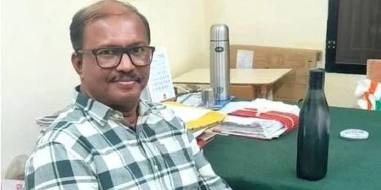 കൈക്കൂലി കേസ് : മുൻ എറണാകുളം ആർ ടി ഒയ്ക്ക് ജാമ്യം