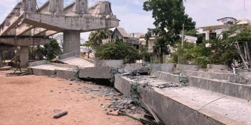 ആലപ്പുഴ ദേശീയപാത ഗർഡർ തകർന്നു വീണു