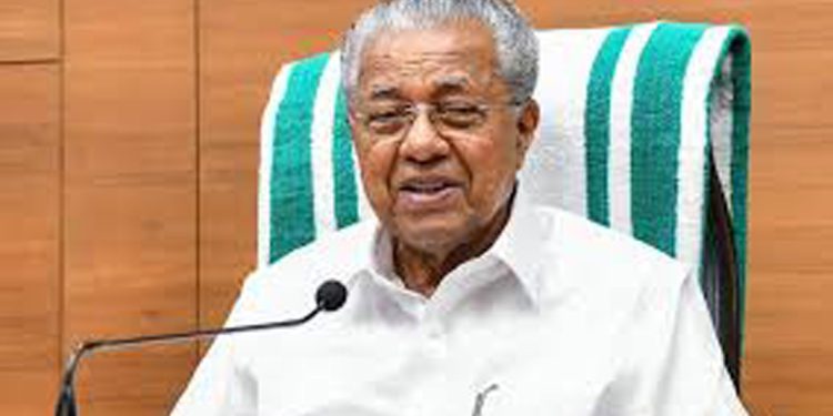 പരോക്ഷമായും പ്രത്യക്ഷമായും സംഘപരിവാറിനെ സഹായിക്കുന്ന നയമാണ് കോണ്‍ഗ്രസിന്‍റെത് ; മുഖ്യമന്ത്രി പിണറായി വിജയന്‍