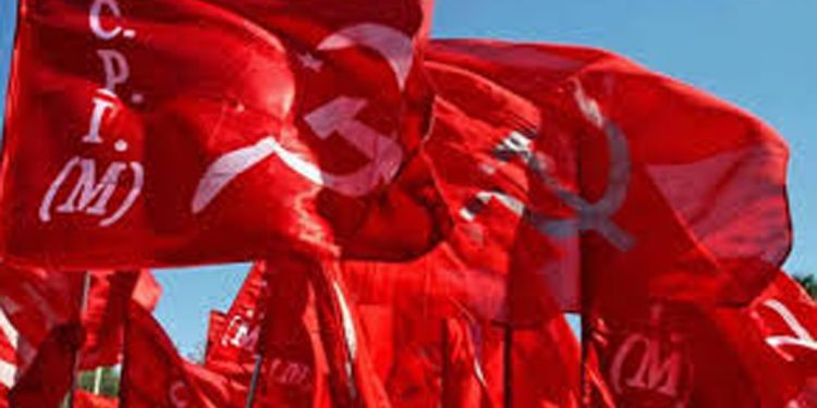 കണ്ണൂര്‍ പാനൂരില്‍ ബിജെപി പ്രവര്‍ത്തകനെ വെട്ടിപ്പരുക്കേല്‍പ്പിച്ച കേസില്‍ എട്ട് സിപിഐഎം പ്രവര്‍ത്തകര്‍ പ്രതികള്‍