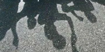 ആലപ്പുഴ ബീച്ചിൽ യുവാവിനെ ആറംഗ സംഘം അടിച്ച് വീഴ്ത്തി