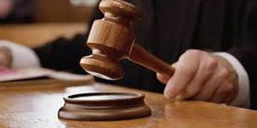 രക്ഷകർത്താക്കളെ മാനസികമായും ശാരീരികമായും ഉപദ്രവിക്കുന്ന മകൻ വീട്ടിൽ കയറേണ്ടെന്ന് കോടതി ഉത്തരവ്