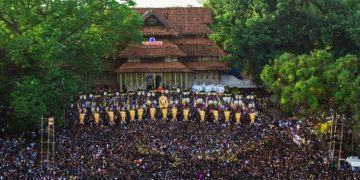 പൂ​രം വെ​ടി​ക്കെ​ട്ട് പ്ര​തി​സ​ന്ധി : പറഞ്ഞവാക്ക് പാലിക്കാതെ കേ​ന്ദ്ര​സ​ഹ​മ​ന്ത്രി സു​രേ​ഷ്ഗോ​പി