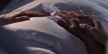 മലപ്പുറം പൊന്നാനിയിൽ വീട് ബാങ്ക് ജപ്തി ചെയ്തതിന്റെ പിറ്റേന്ന് വയോധിക മരിച്ചു