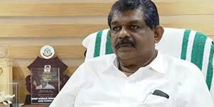 ഗതാഗത മന്ത്രി കെ.ബി ഗണേഷ് കുമാറിനെതിരെ മുൻമന്ത്രി ആന്റണി രാജു