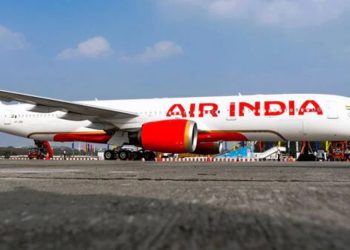 ദുബൈയിലേക്ക് പോകേണ്ട എയര് ഇന്ത്യ വിമാനം വൈകിയത് മണിക്കൂറുകള്