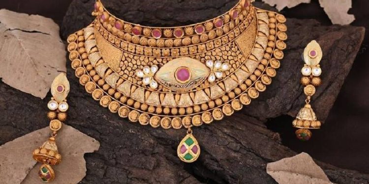 കത്തികയറി വീണ്ടും സ്വർണ വില