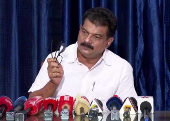 ആശാവർക്കമാരുടെ സമരത്തെ സർക്കാർ ലാഘവത്തോടെ കാണുന്നുവെന്ന് പി വി അൻവർ