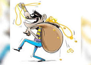 കാസര്‍ഗോഡ് വീട്ടില്‍ നിന്ന് 22 പവന്‍ സ്വര്‍ണം മോഷ്ടിച്ചു