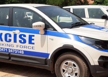 സ്കൂളുകൾക്ക് സമീപത്ത് ലഹരി വിൽക്കുന്ന വ്യാപാര സ്ഥാപനങ്ങളുടെ ലൈസൻസ് റദ്ദ് ചെയ്യാൻ എക്സൈസ്