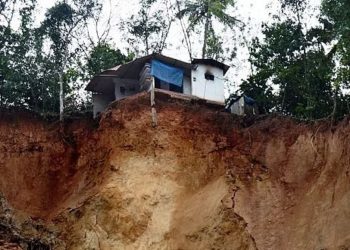 മ​ഴ​ക്കെ​ടു​തിയിൽ ഇ​ടു​ക്കി ജി​ല്ല​യിൽ 130 വീ​ടു​ക​ൾ​ക്ക് നാ​ശ​ന​ഷ്ടം