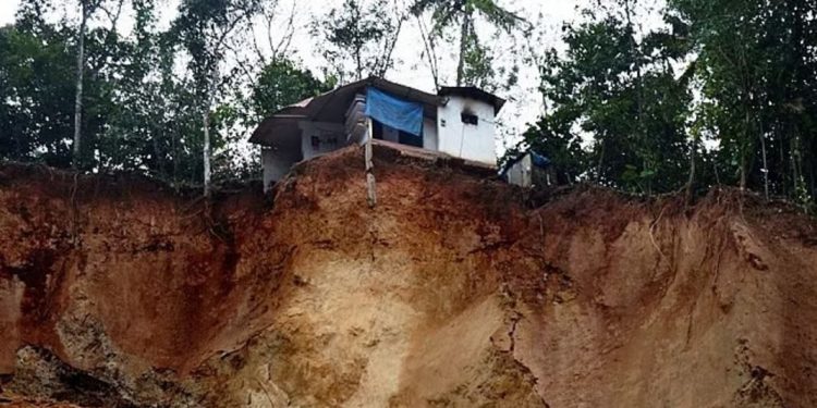 മഴക്കെടുതിയിൽ ഇടുക്കി ജില്ലയിൽ 130 വീടുകൾക്ക് നാശനഷ്ടം