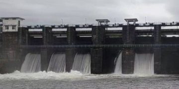 മുന്നറിയിപ്പില്ലാതെ ഇടുക്കി മലങ്കര ഡാമിന്റെ അഞ്ച് ഷട്ടറുകൾ തുറന്നു