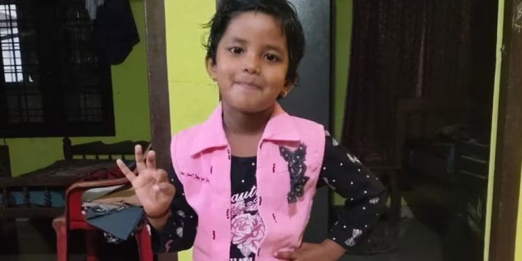 വീട്ടില് പ്രശ്നങ്ങള് ഉണ്ടായിരുന്നില്ലെന്ന് കൊല്ലപ്പെട്ട നാല് വയസുകാരിയുടെ അച്ഛനും സഹോദരനും