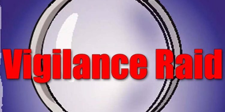 കൊച്ചി കോര്പ്പറേഷനിലെ വൈറ്റില സോണൽ ഓഫീസിൽ വിജിലന്സ് പരിശോധന