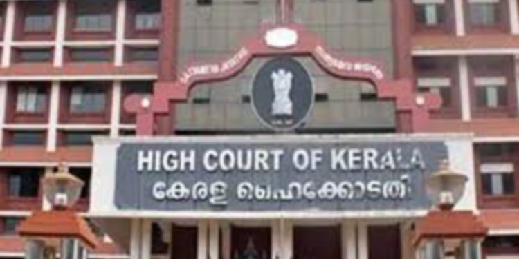 നിയമത്തിന് ഹൈക്കോടതി അംഗീകാരം ; ആശുപത്രി നിരക്കുകള് പ്രദര്ശിപ്പിക്കണം