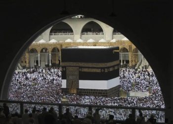 ഇത്തവണ കേരളത്തിൽ നിന്ന് 18,000 തീർഥാടകർ ഹജ്ജിൽ പങ്കെടുക്കും