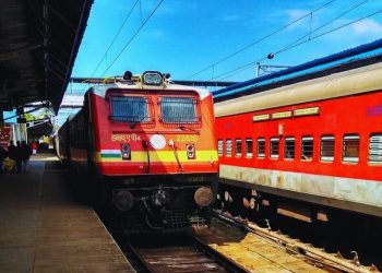 തീവണ്ടിയാത്രയിൽ ആധാർകാർഡ് പരിശോധന കർശനമാക്കാൻ റെയിൽവേ