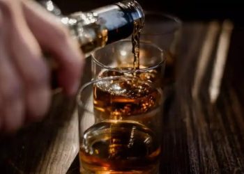 ഉപതെരഞ്ഞെടുപ്പ് : നിലമ്പൂർ നിയമസഭാ മണ്ഡലത്തിനുള്ളിൽ ഡ്രൈ ഡേ പ്രഖ്യാപിച്ചു