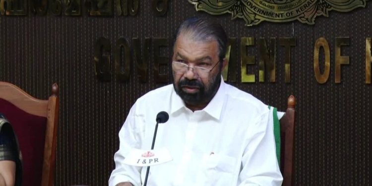 ഗവർണർ തെറ്റ് തിരുത്തണം ; ഗവർണർക്കെതിരെ വിമർശനവുമായി മന്ത്രി വി ശിവൻകുട്ടി