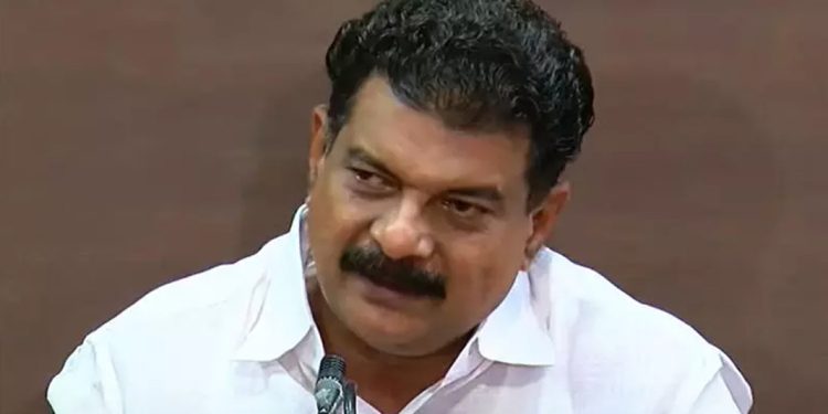 നിലമ്പൂര് ഉപതെരഞ്ഞെടുപ്പിനായി പി വി അന്വര് നല്കിയ ഒരു സെറ്റ് പത്രിക തള്ളി